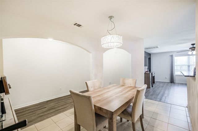 9438 Gold Mountain Drive, Rosharon, TX 77583