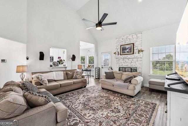221 Polar Lane, Carrollton, GA 30117