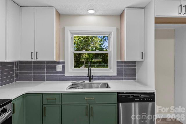 1125 Rembrandt Drive SW, Concord, NC 28027
