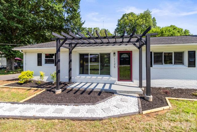 1125 Rembrandt Drive SW, Concord, NC 28027