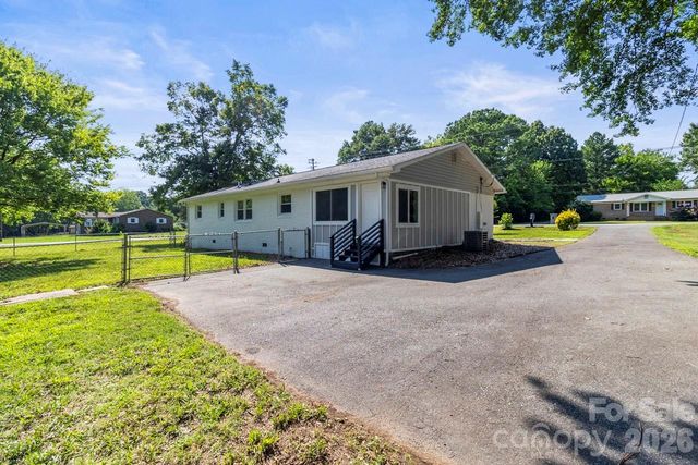 1125 Rembrandt Drive SW, Concord, NC 28027