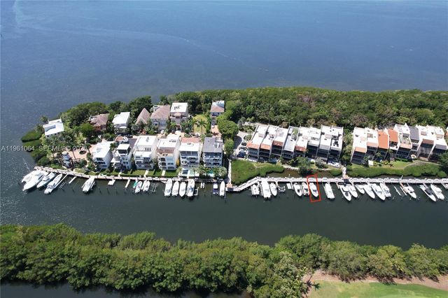 6200 SW 152nd St, Palmetto Bay, FL 33157
