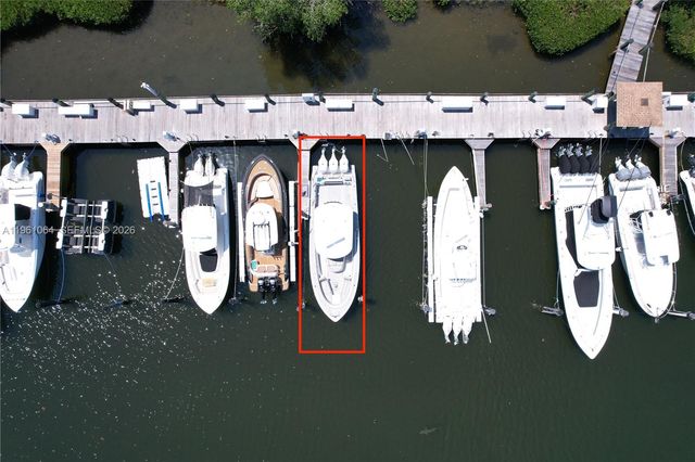 6200 SW 152nd St, Palmetto Bay, FL 33157