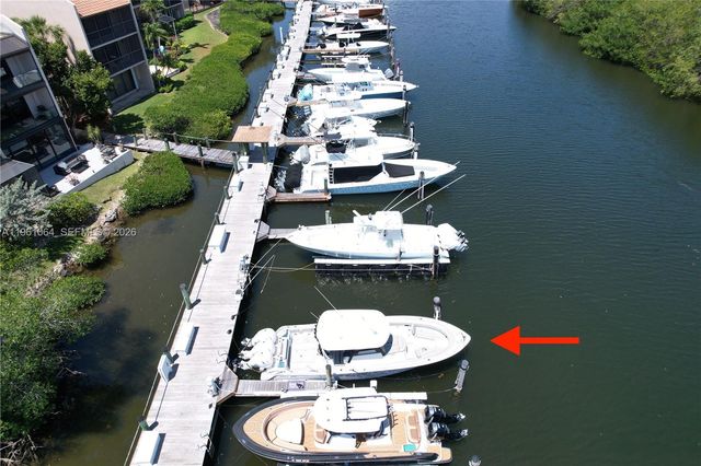 6200 SW 152nd St, Palmetto Bay, FL 33157