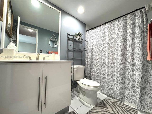 3001 S Ocean Dr 335, Hollywood, FL 33019