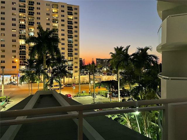 3001 S Ocean Dr 335, Hollywood, FL 33019