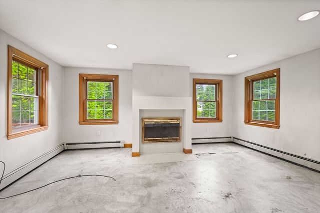 70 Baker Ave, Concord, MA 01742