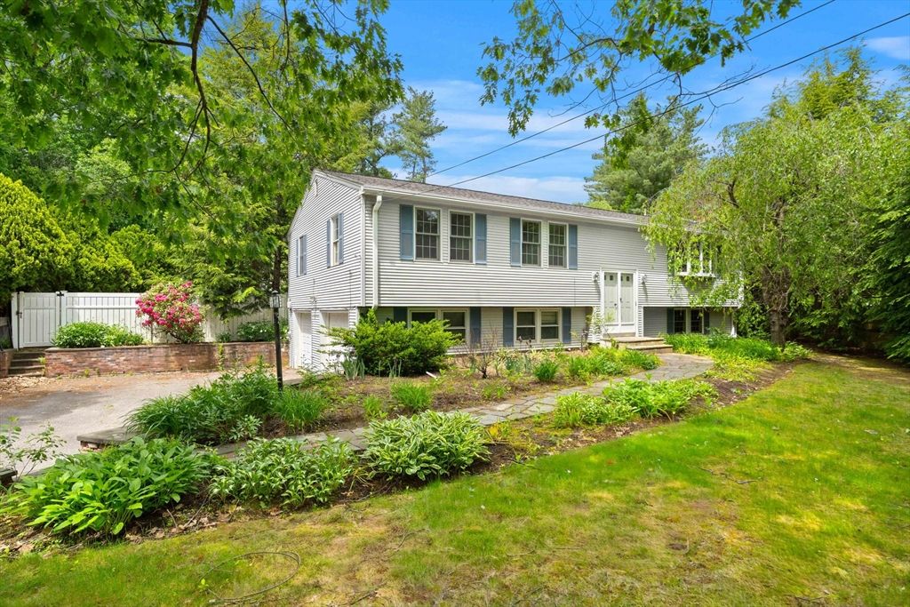 70 Baker Ave, Concord, MA 01742