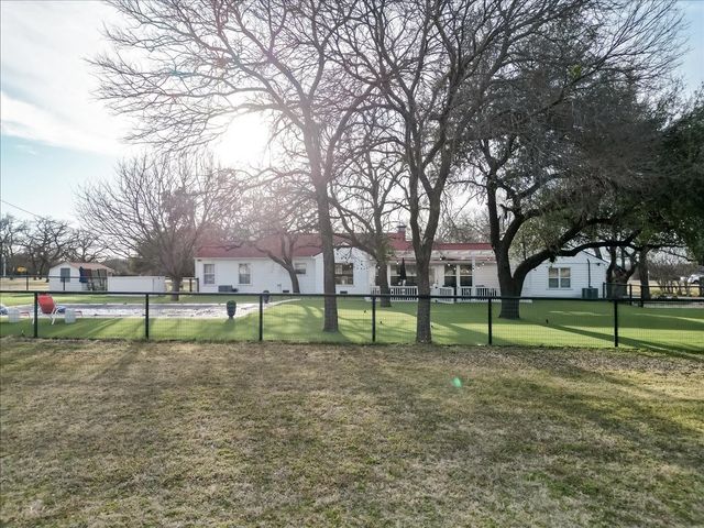 3661 S Highway 281, Mineral Wells, TX 76067