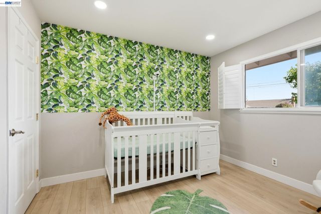 2394 Tahiti St, Hayward, CA 94545