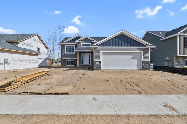 720 Margaret Lane NE, Isanti, MN 55040