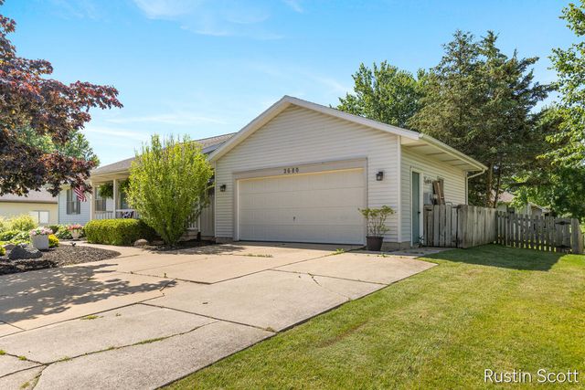 2680 Burgen Court, Grand Rapids, MI 49525