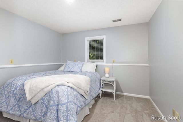 2680 Burgen Court, Grand Rapids, MI 49525