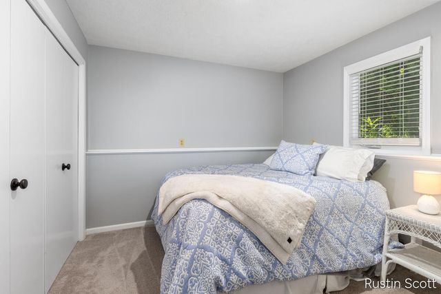 2680 Burgen Court, Grand Rapids, MI 49525