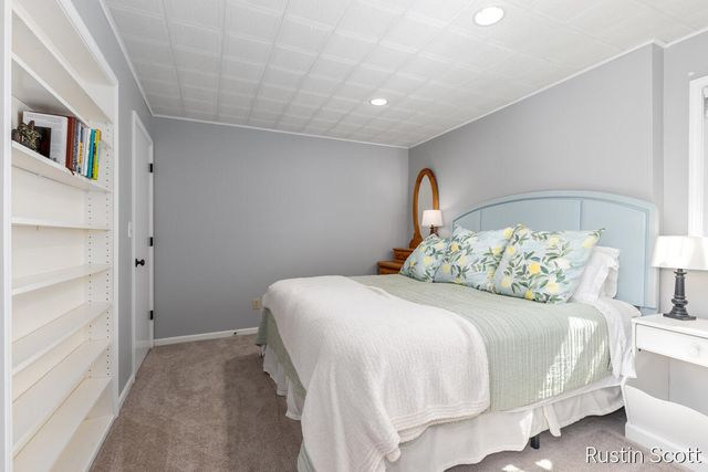 2680 Burgen Court, Grand Rapids, MI 49525