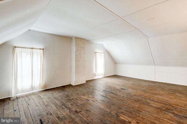 133 W WASHINGTON ST, Fleetwood, PA 19522