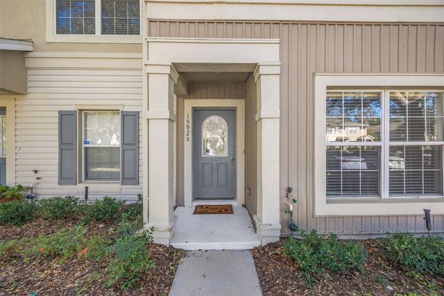 15925 FISHHAWK VIEW DRIVE, Lithia, FL 33547