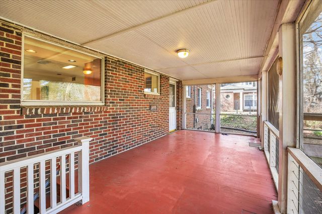 402 W Pennsylvania Avenue, Urbana, IL 61801