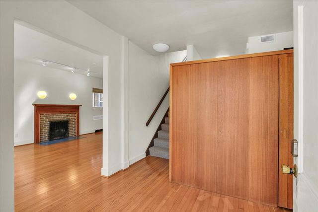 402 W Pennsylvania Avenue, Urbana, IL 61801