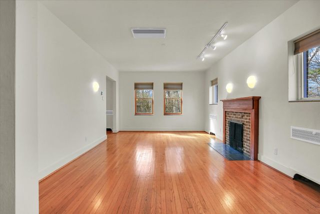 402 W Pennsylvania Avenue, Urbana, IL 61801