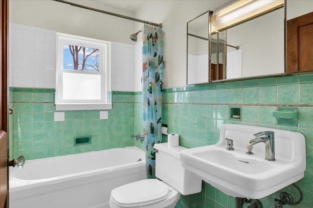 402 W Pennsylvania Avenue, Urbana, IL 61801