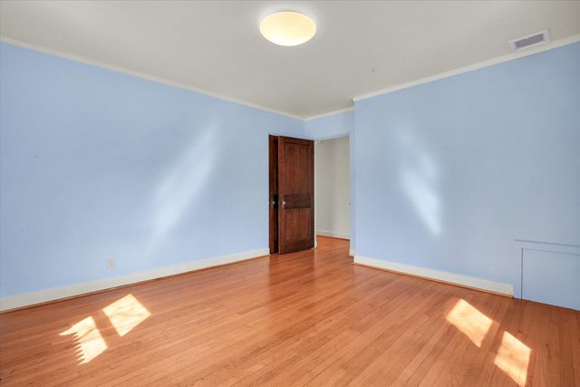 402 W Pennsylvania Avenue, Urbana, IL 61801