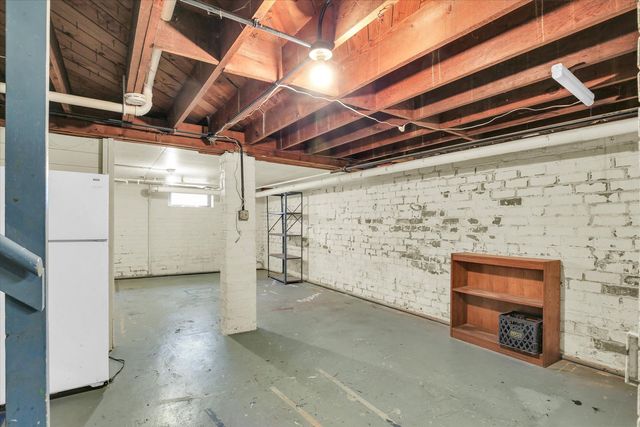 402 W Pennsylvania Avenue, Urbana, IL 61801