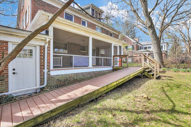 402 W Pennsylvania Avenue, Urbana, IL 61801