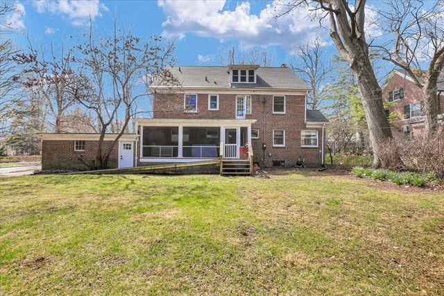 402 W Pennsylvania Avenue, Urbana, IL 61801