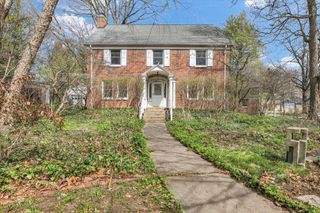 402 W Pennsylvania Avenue, Urbana, IL 61801