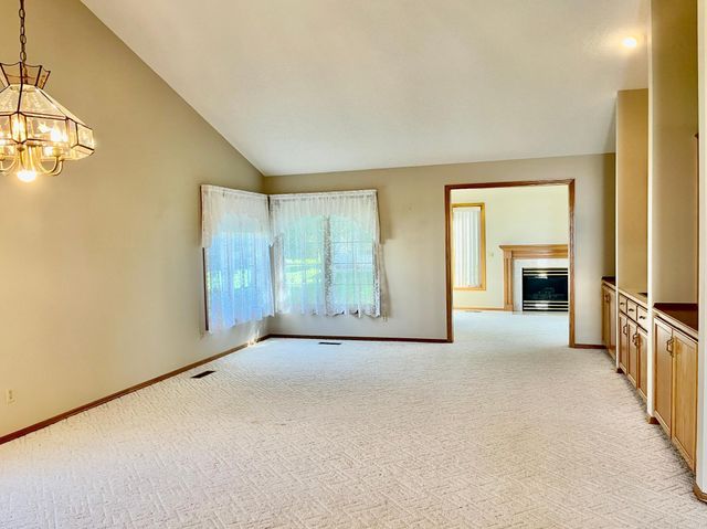 2410 Wight Bay, Brooklyn Park, MN 55443
