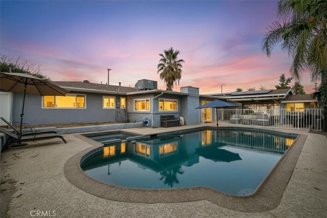 1235 W Cypress Avenue, Redlands, CA 92373