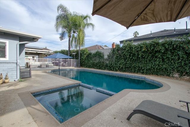 1235 W Cypress Avenue, Redlands, CA 92373
