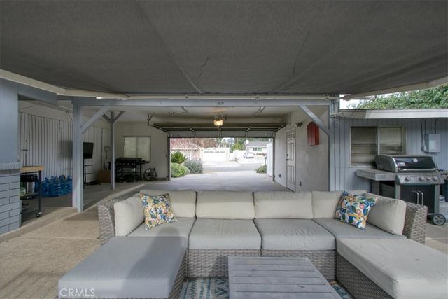 1235 W Cypress Avenue, Redlands, CA 92373