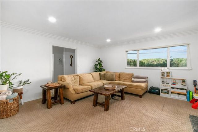 1235 W Cypress Avenue, Redlands, CA 92373