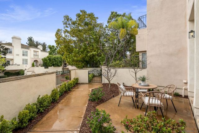 5123 Renaissance Ave C, San Diego, CA 92122