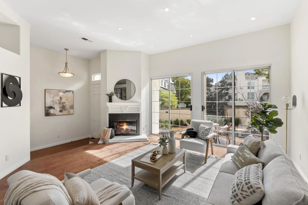 5123 Renaissance Ave C, San Diego, CA 92122