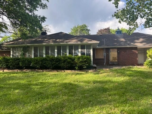 3725 Blue Ridge Boulevard, Independence, MO 64052