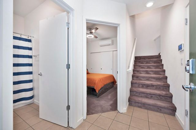 216 Box Ln, Sacramento, CA 95818