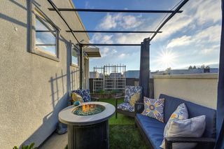 216 Box Ln, Sacramento, CA 95818