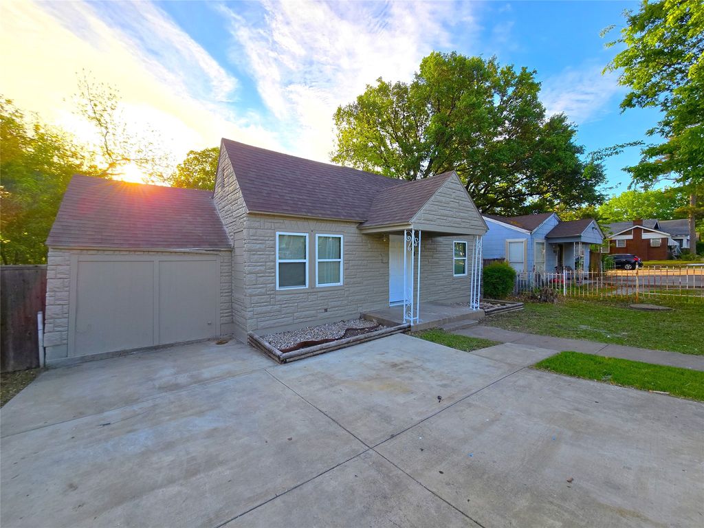 2126 Ramsey Avenue, Dallas, TX 75216