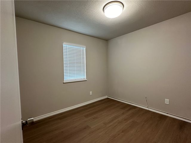 1029 Southcliff Dr, Portland, TX 78374