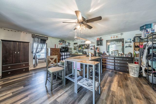 916 Rachelle Drive, Red Oak, TX 75154
