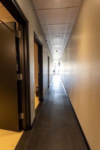 8905 W Cermak Road, North Riverside, IL 60546