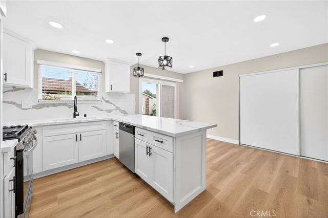 13822 Olive Street, Westminster, CA 92683