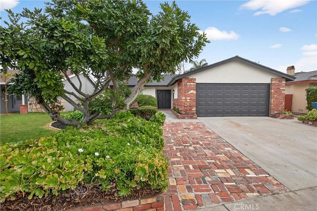 13822 Olive Street, Westminster, CA 92683