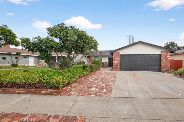 13822 Olive Street, Westminster, CA 92683