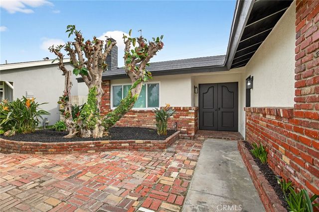 13822 Olive Street, Westminster, CA 92683