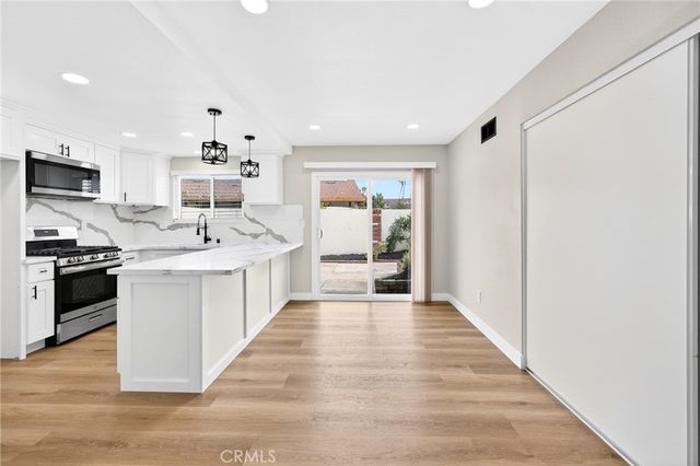 13822 Olive Street, Westminster, CA 92683