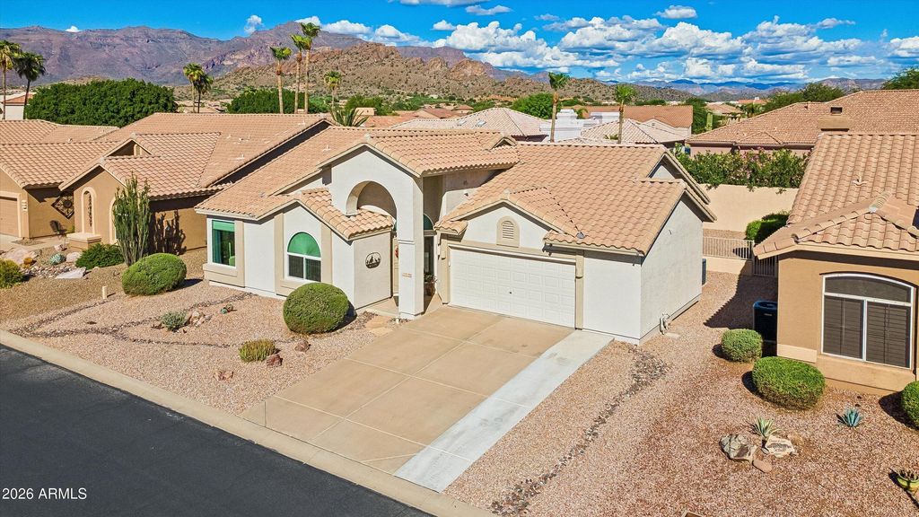 6225 S SANDTRAP Drive, Gold Canyon, AZ 85118 — exterior
